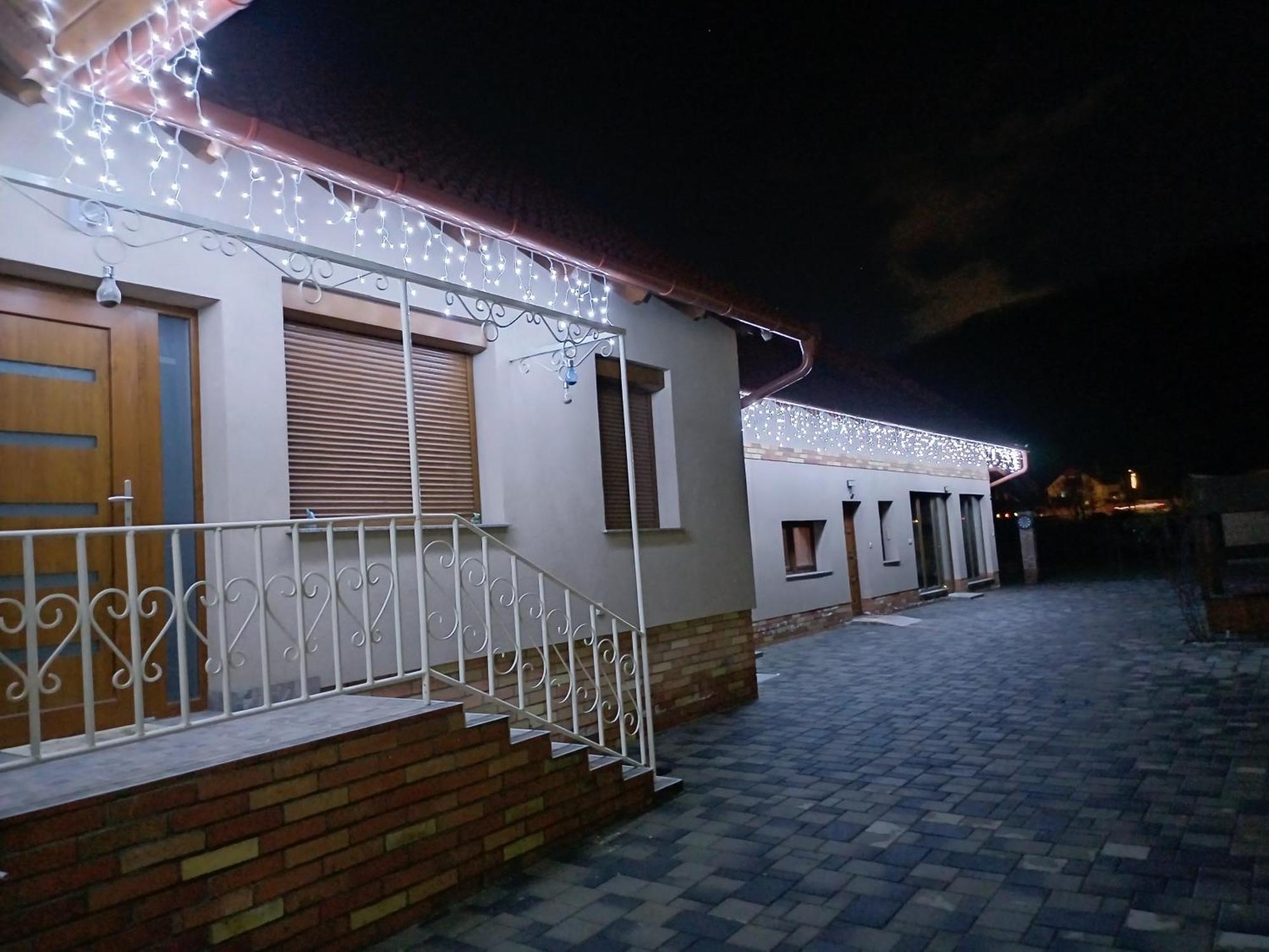 代姆延 Benige Vendeghaz酒店 外观 照片